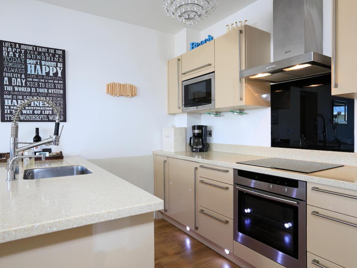 1 At The Beach Beesands Exterior foto
